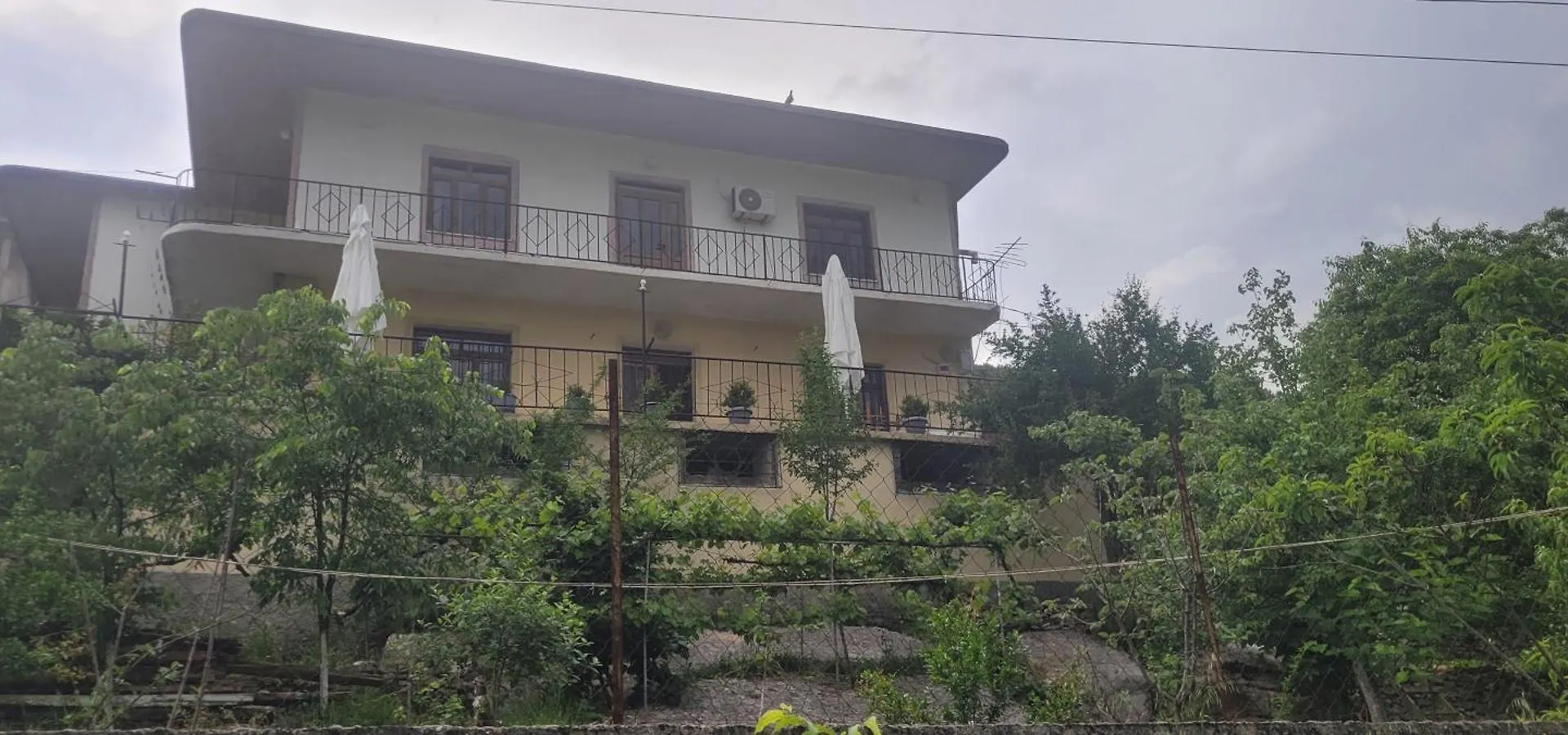 Gjirokastër Guesthouse Recka