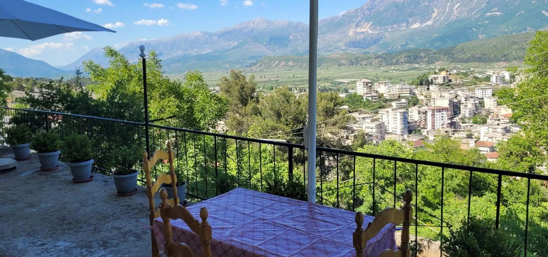 Reçka Daire Gjirokastër 0*,  Arnavutluk